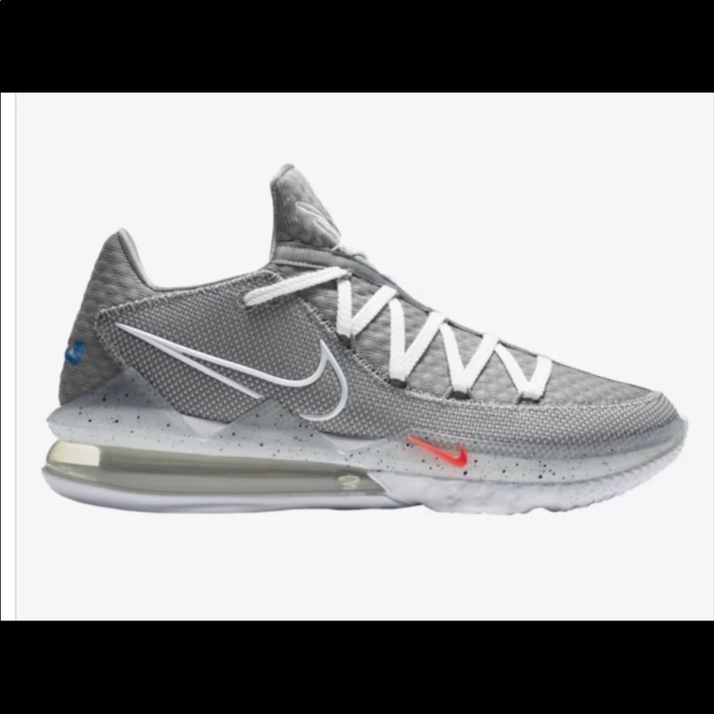 Nike Lebron 17